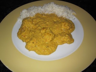 Arroz con pollo al curry con nata